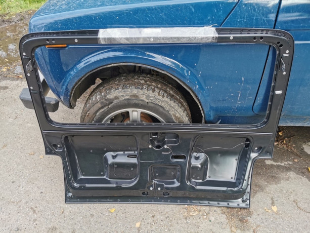 Дверь задняя пластиковая для B@3 21213, 21214 "L@DA 4x4" купить недорого с доставкой в Пятигорск