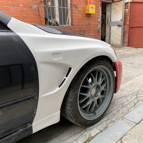 Пластиковые крылья "Chargespeed style" +20мм для Lexus IS, Toyota Altezza купить недорого с доставкой в Пятигорск
