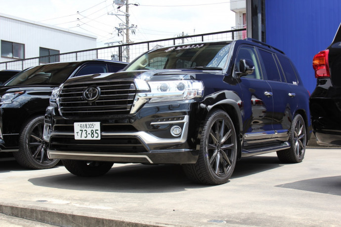 Бампер передний "Double Eight" для Toyota Land Cruiser 200 (Рестайлинг) купить недорого с доставкой в Пятигорск