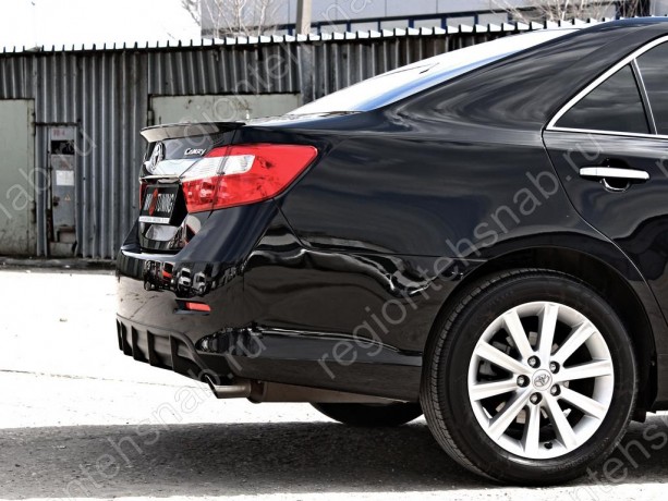 Диффузор заднего бампера var №2 (текстурный пластик) для Toyota Camry XV50 (2012-2014) купить недорого с доставкой в Пятигорск