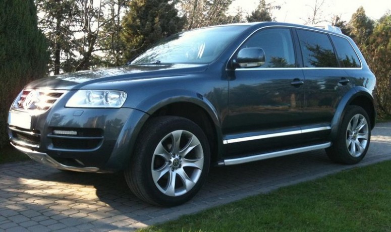Накладки на арки (фендера) Volkswagen Touareg купить недорого с доставкой в Пятигорск