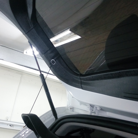 Накладка на 5-ю дверь «КАРТ» для Renault Duster рестайлинг 2015 г.в. (без комплектации) купить недорого с доставкой в Пятигорск